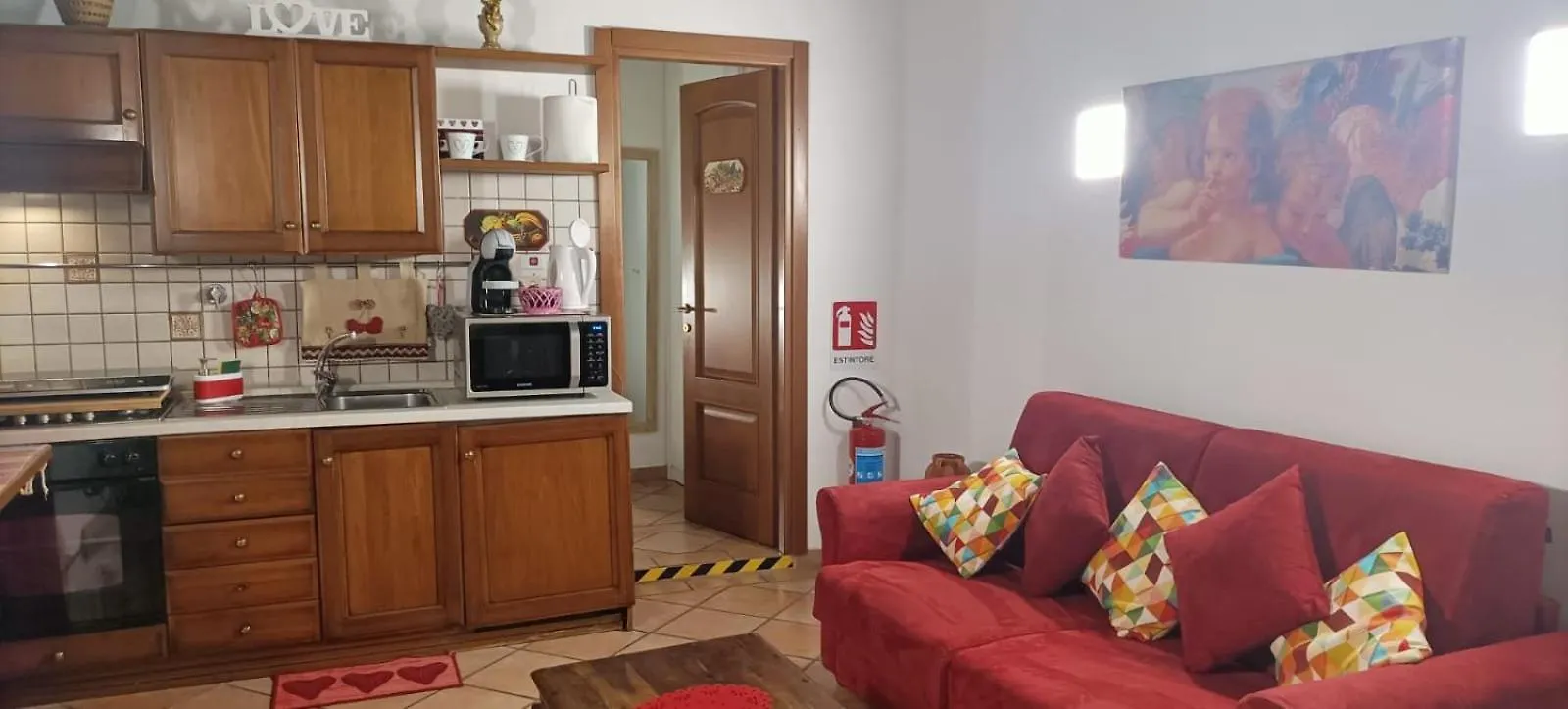 Colosseo Historical Apartment La Romana 0*, Rome