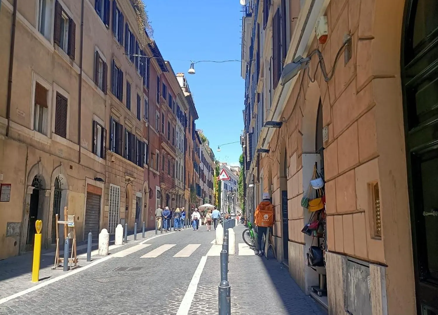 Colosseo Historical Apartment La Romana 0*, Rome Italy